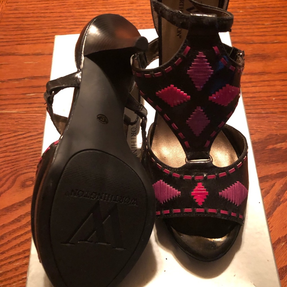 Sandals - Picture 4 of 5